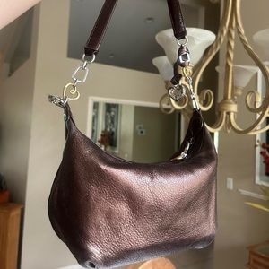 Brighton metallic Y2K two tone gold chain shoulder baguette.